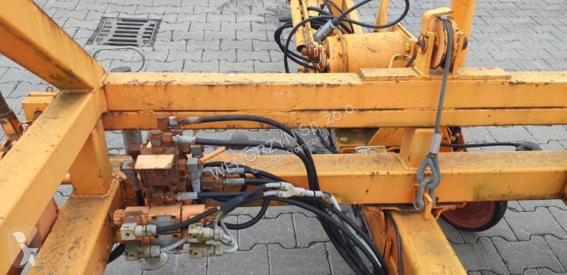 مقطورة زراعية  Przyczepa dwudrogowa do...