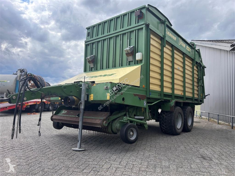 Krone Titan 6/50 GL farming trailer