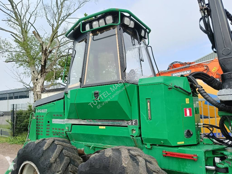 5F log forwarder with hiab crane + grab farming...