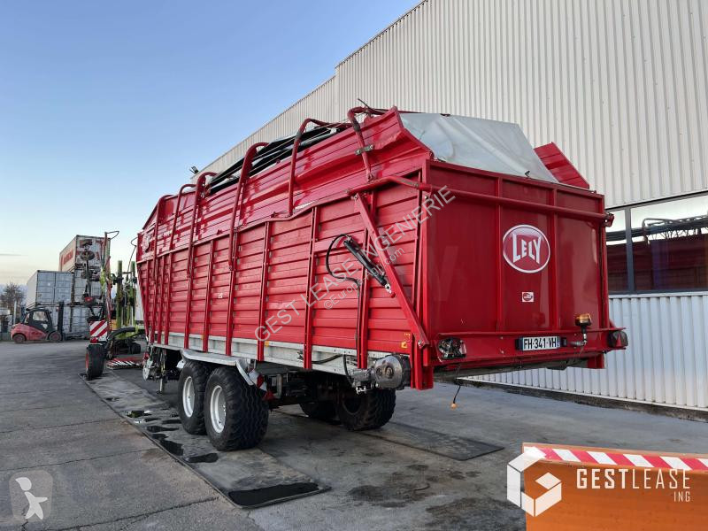 Lely  TIGO MR100 farming trailer