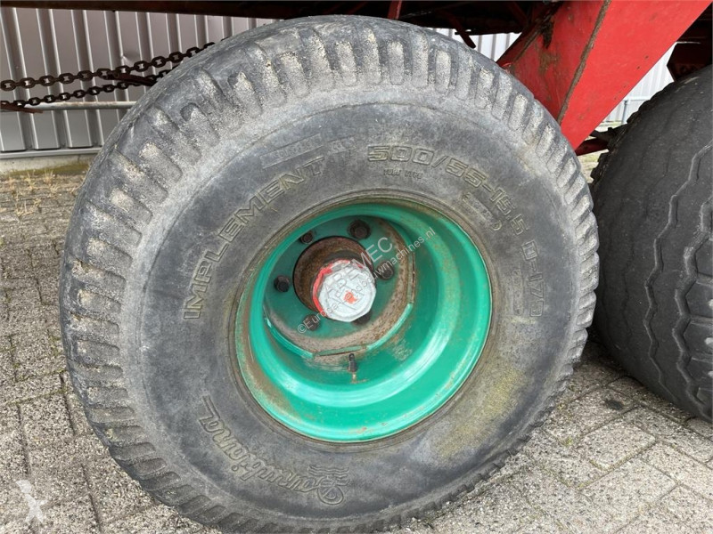 Kverneland TA465 opraapwagen farming trailer