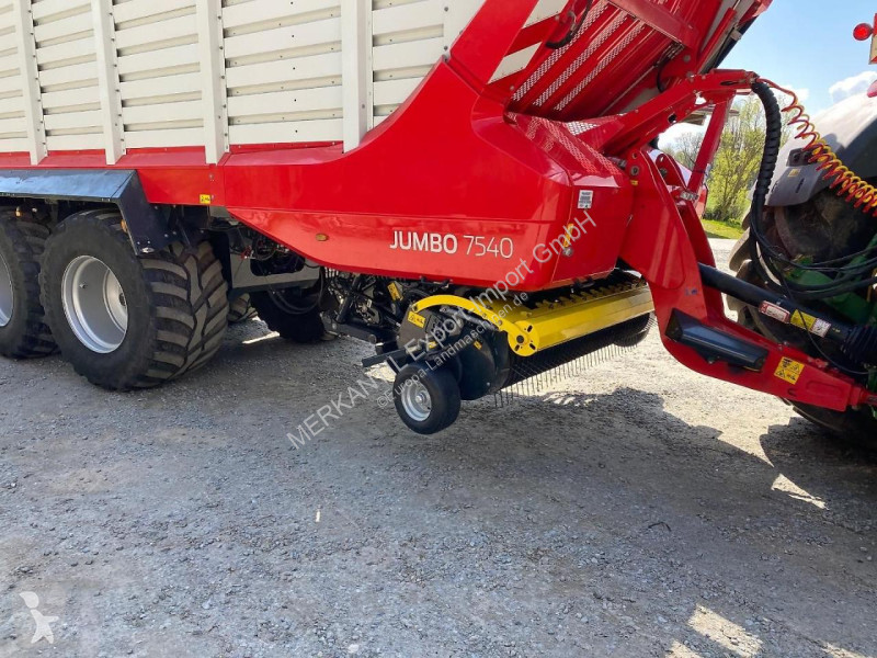 Poľnohospodársky náves Pöttinger  Jumbo 7540