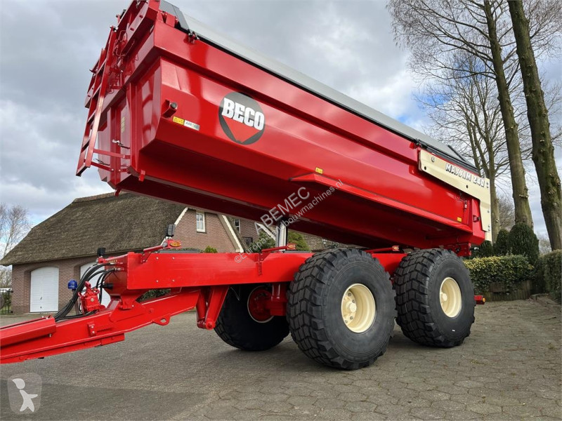 Mezőgazdasági pótkocsi Beco Maxxim 240