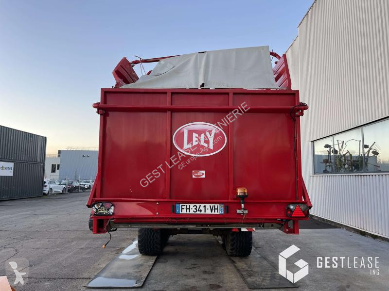 Lely  TIGO MR100 farming trailer