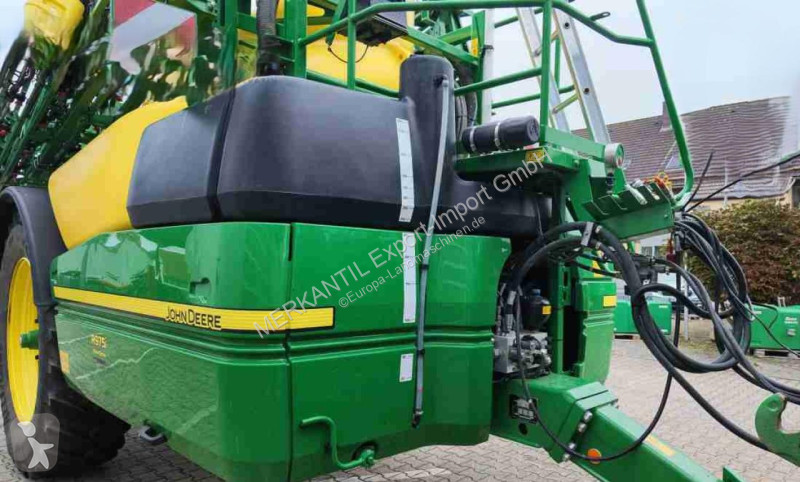 Reboque agrícola John Deere  R 975i