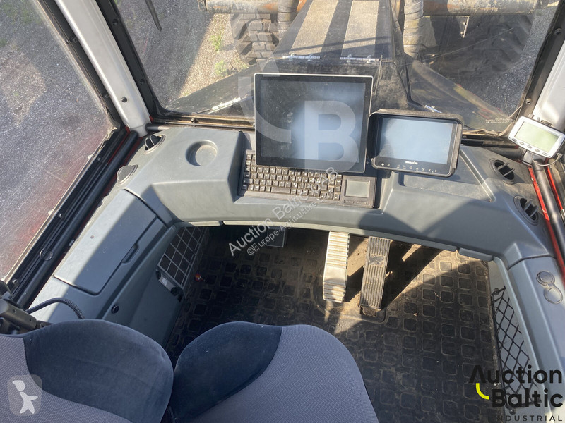 Komatsu 895 farming trailer