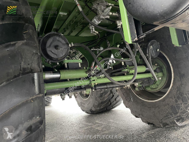 Remorcă agricolă Krone  TX 460
