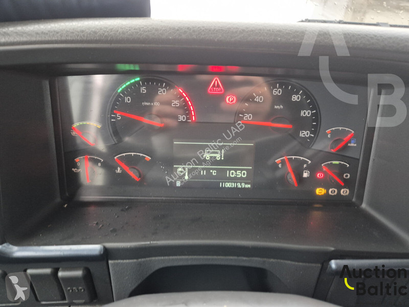 جرار Volvo