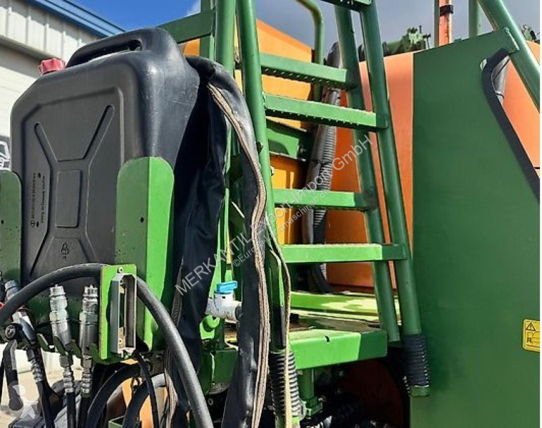 Remolque agrícola Amazone  UG3000 Spezial  5400ha