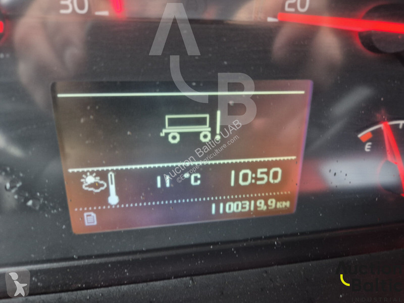جرار Volvo