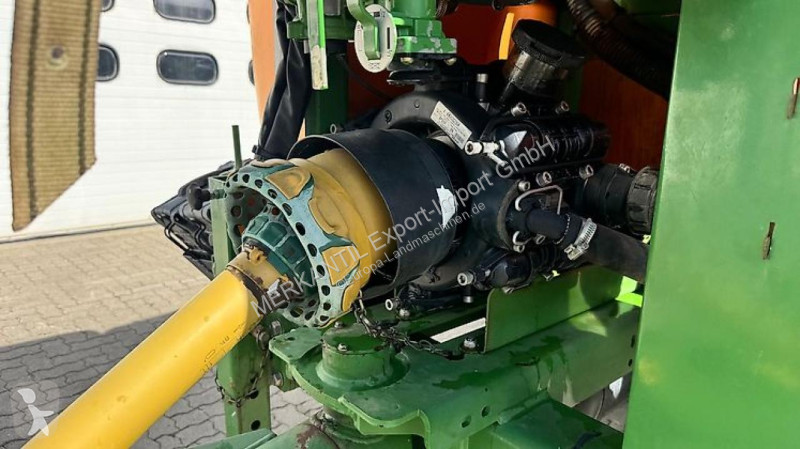 Remolque agrícola Amazone  UG3000 Spezial  5400ha