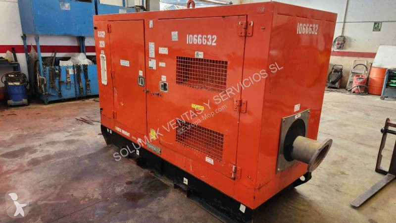 Material de obra Caterpillar CP220i