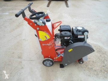 Stavební vybavení zemní pila Husqvarna