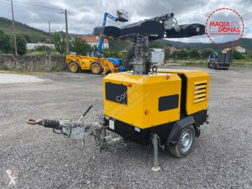 Osvětlovací věž Doosan