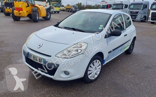 Renault cargo van