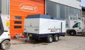 Material de obra Compair c210ts-dlt2701 compresor usado