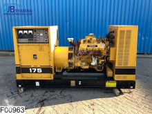 Material de obra Caterpillar 3208 grupo electrógeno usado