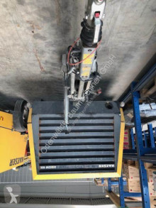 Material de obra Kaeser M100 compresor usado