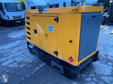 Material de obra SDMO R44C3 gerador usado