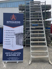 Matériel de chantier Intequedis ESCALIER PLIANT DE TALUS 15 MARCHES coffrage occasion