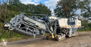 آلة لمواقع البناء Wirtgen W220 معدات أخرى مستعمل