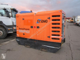 Entreprenørmaskiner SDMO R110 motorgenerator brugt