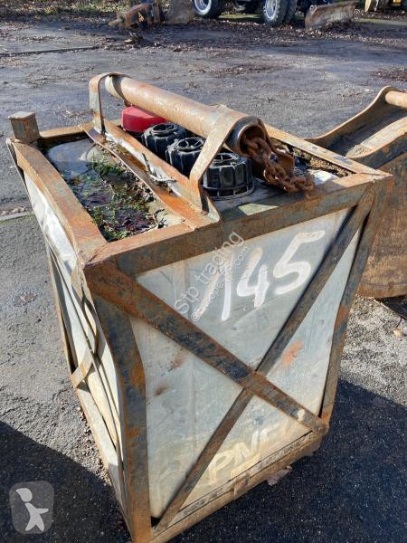 Vägbyggmaterial CUVE A CARBURANT 980 E
