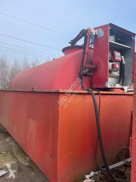 Vägbyggmaterial CUVE A CARBURANT 10 000 LITRES