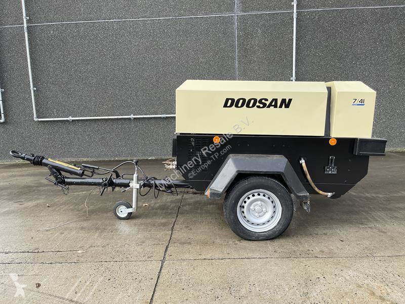 آلة لمواقع البناء Doosan 7 / 41 - N