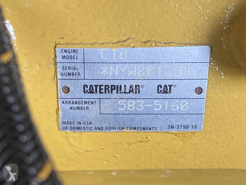 آلة لمواقع البناء Caterpillar XQP550 -...