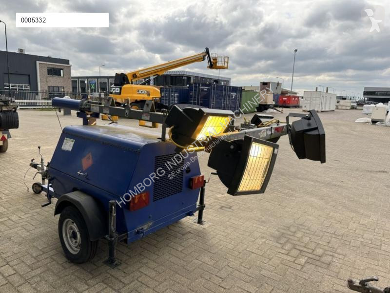 آلة لمواقع البناء Kubota D905 Lichtmast...