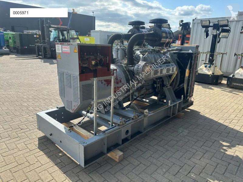 آلة لمواقع البناء Iveco GE 8281 SRI27 00A71...