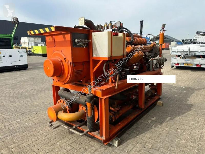 Stavební vybavení MAN E2842E Stamford 295 kVA...