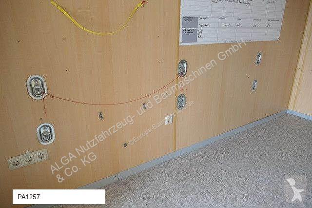 Materiaal voor de bouw  Seecontainer....