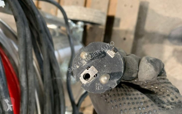 Stavebný stroj  aspirateur recycleur d'eau