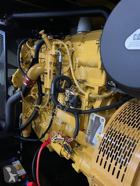 Stavebný stroj Caterpillar DE715GC - 715 kVA...