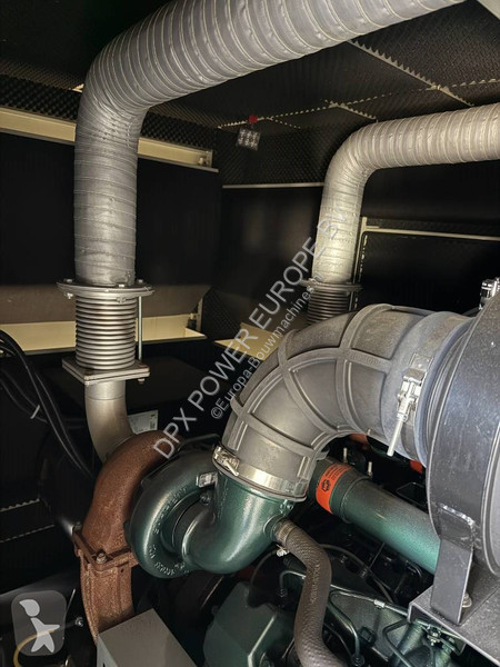 Stavebný stroj Hyundai DP180LA - 630 kVA...