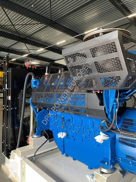 Stavebný stroj FG Wilson P900-1 - 900 kVA -...