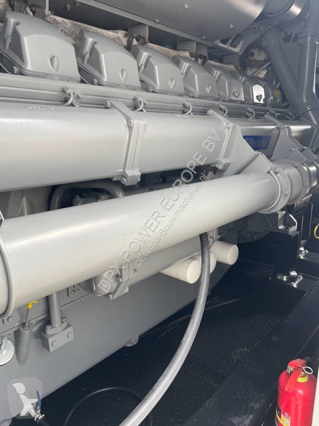 Stavebný stroj Perkins 4016-TAG2A - 2.200 kVA...