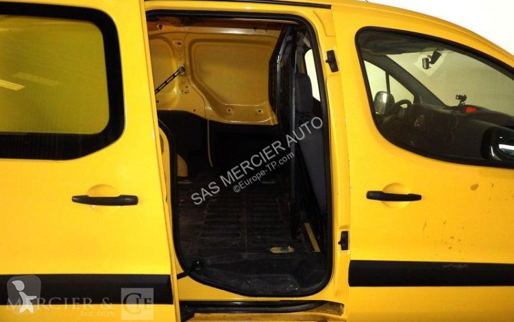 Véhicule utilitaire  berlingo