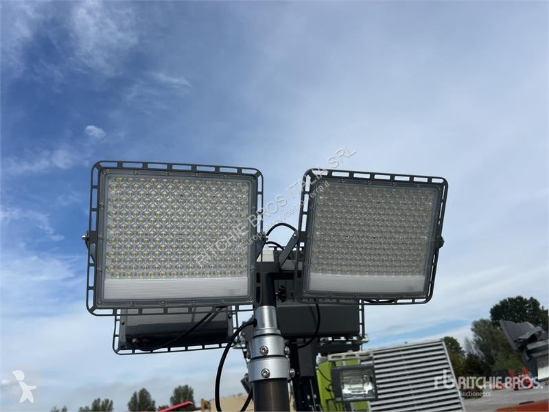 Material de obra  LTD8900E Light Tower (Unused)