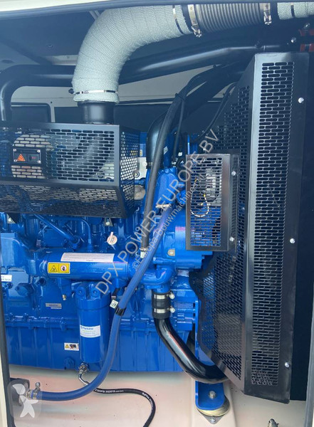 Material de obra FG Wilson P550-3 - 550 kVA...