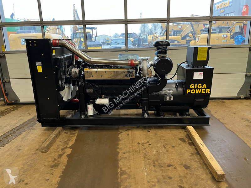 Materiaal voor de bouw  375 KVA open generator...