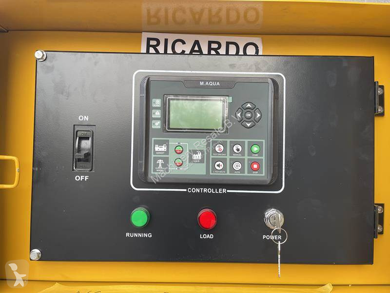 Entreprenørmaskiner Ricardo APW - 30
