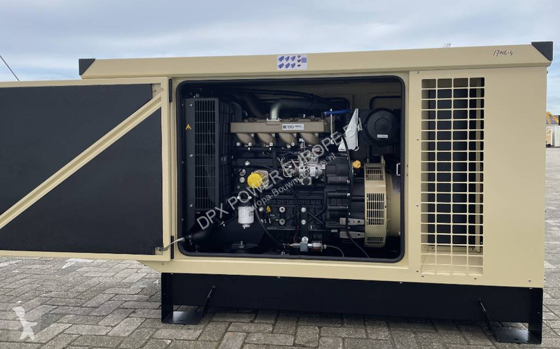 Materiaal voor de bouw SDMO K66 - 66 kVA...
