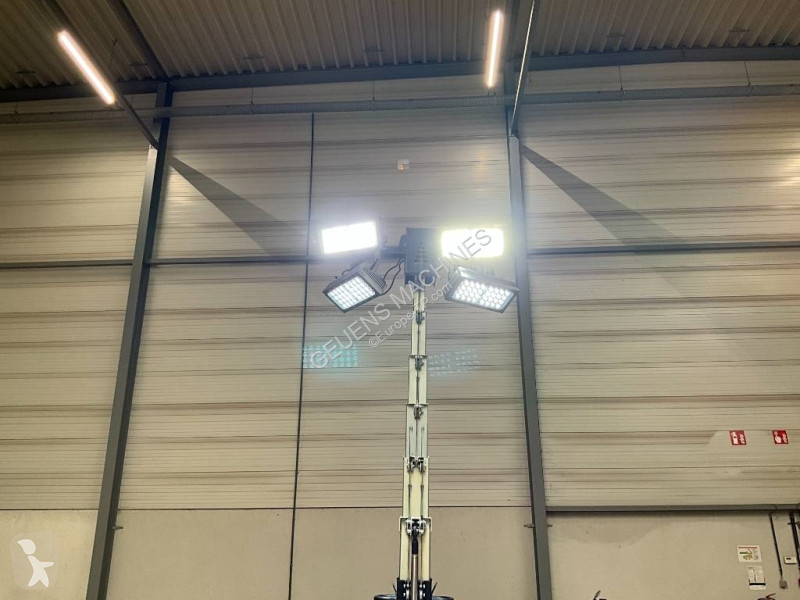 آلة لمواقع البناء  Towerlight VT 1
