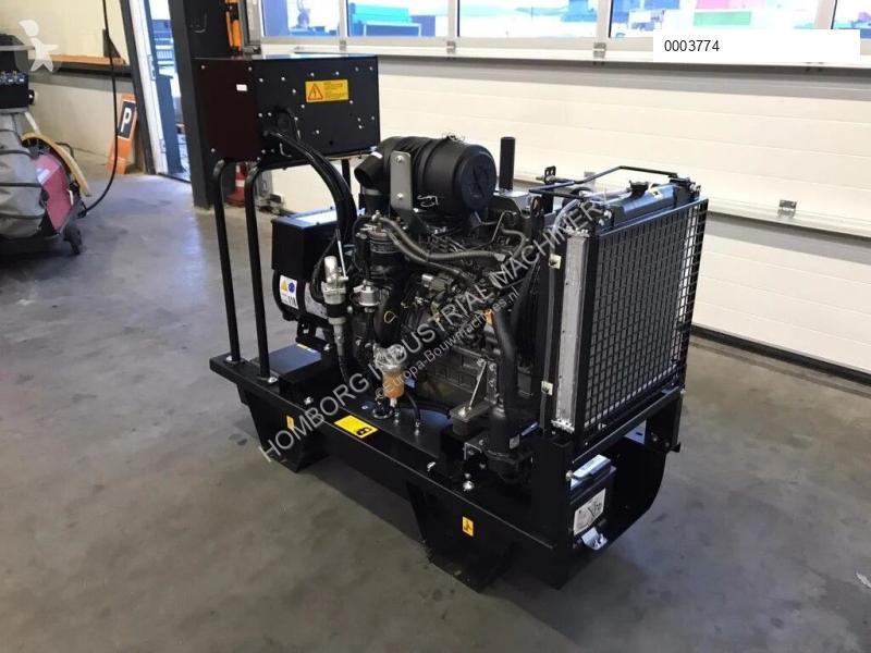 Entreprenørmaskiner Yanmar HYW 17 Stamford 19...