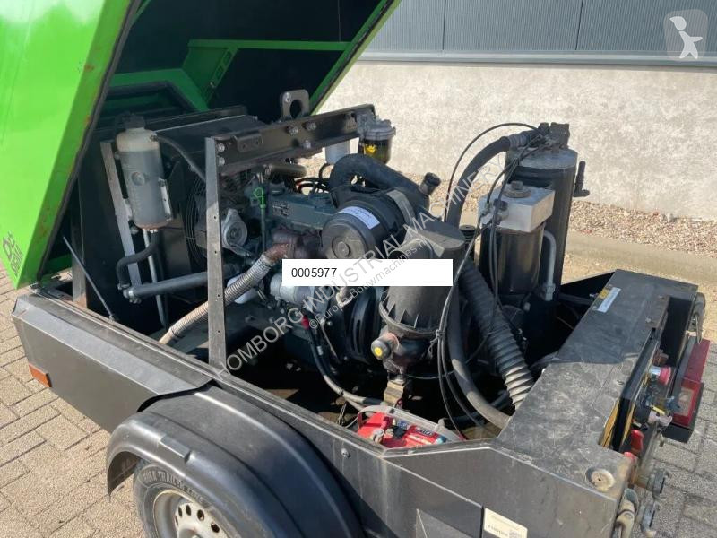 Materiaal voor de bouw Kaeser M27 Kubota 2,7 m3...