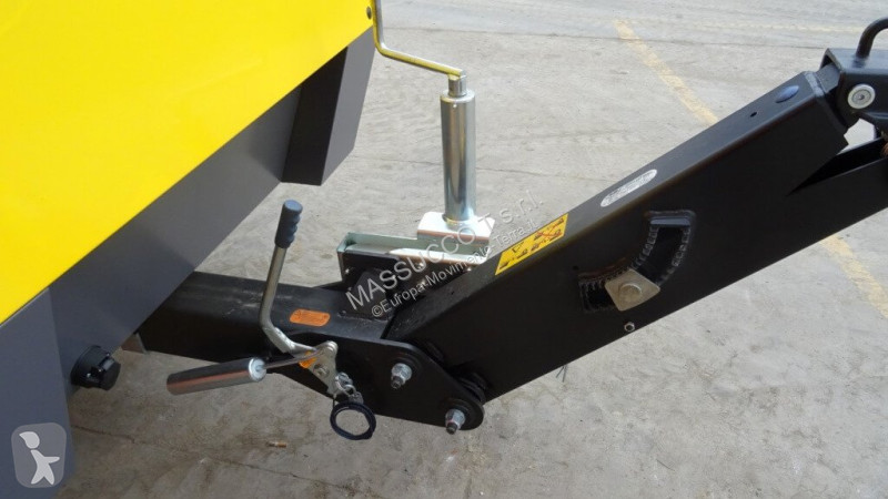 آلة لمواقع البناء Atlas Copco XAHS317