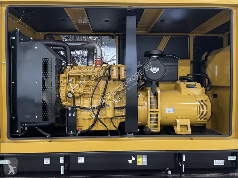 Stavebný stroj Caterpillar DE165E0 - 165 kVA...